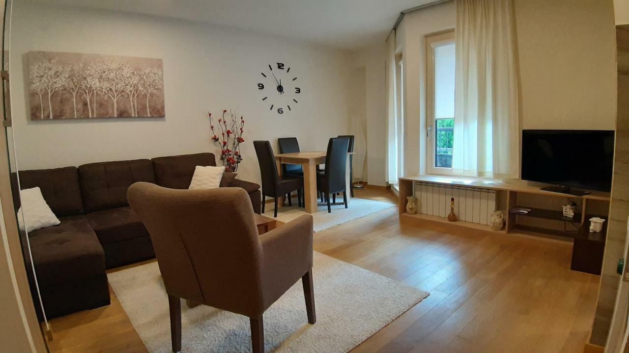 Lux Apartment Lazarevic 즐라티보 외부 사진